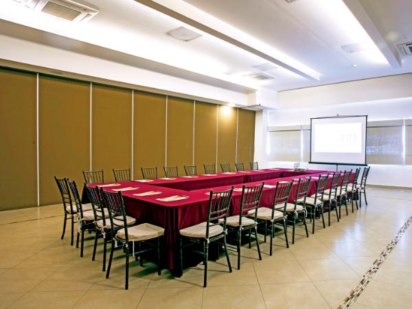 Salón coral 1 Hotel Yes Inn Nuevo Veracruz Salón coral 1 Hotel Yes Inn Nuevo Veracruz